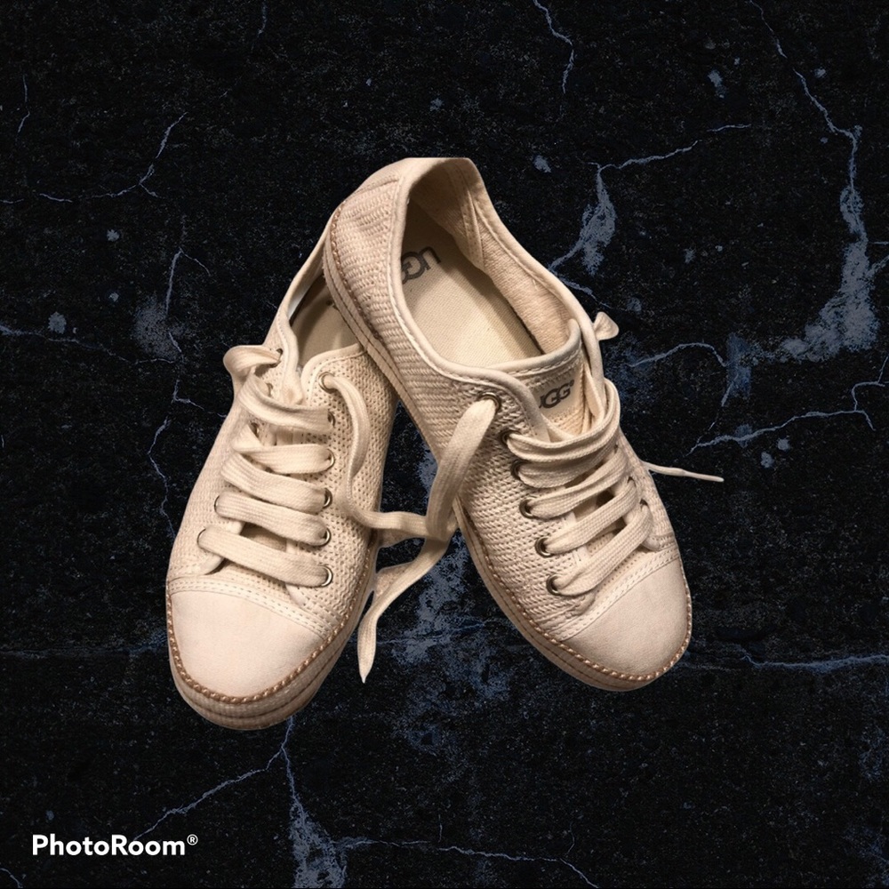 UGG “Claudi” Comfort Sneakers Natural Shoes size 5